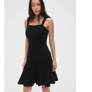 NWT Gap Apron Flounce Dress 6P Black D252